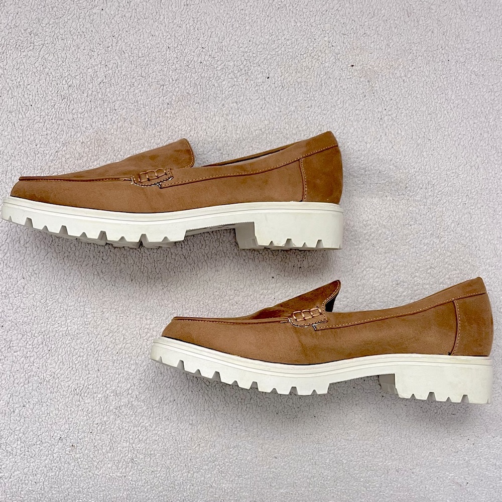 Journee Collection Tan Loafers with White Lug Sole - Picture 2 of 8